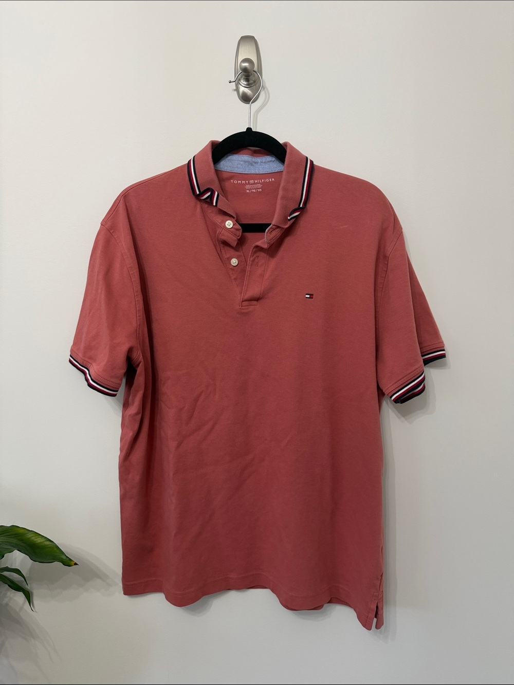 Tommy Hilfiger Men's Coral Pink Short Sleeve Polo with Contrast Trim Size XL